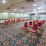 Savannah Gateway Hotel & Suites