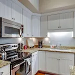 201 York #3 - Homey Downtown 2 Bedroom Steps From The River