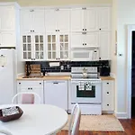 Charming 1885 Parlor Loft Downtown Savannah Stay