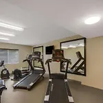 Mainstay Suites Savannah Midtown