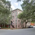 121 W Jones Parlor