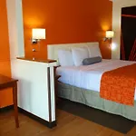 Howard Johnson By Wyndham Savannah Ga