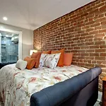 Restored Historic Home 5 Bedroom 4 And A Half Bath