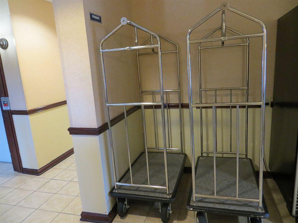 Hotel Wingate By Wyndham Gateway Savannah