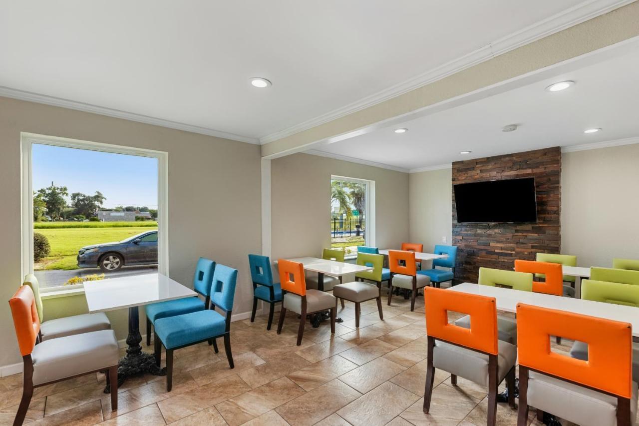 Days By Wyndham Gateway I-95 Hotel Georgetown