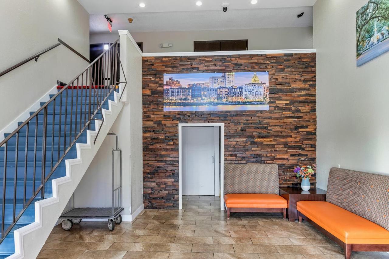 Days By Wyndham Gateway I-95 Hotel 2*