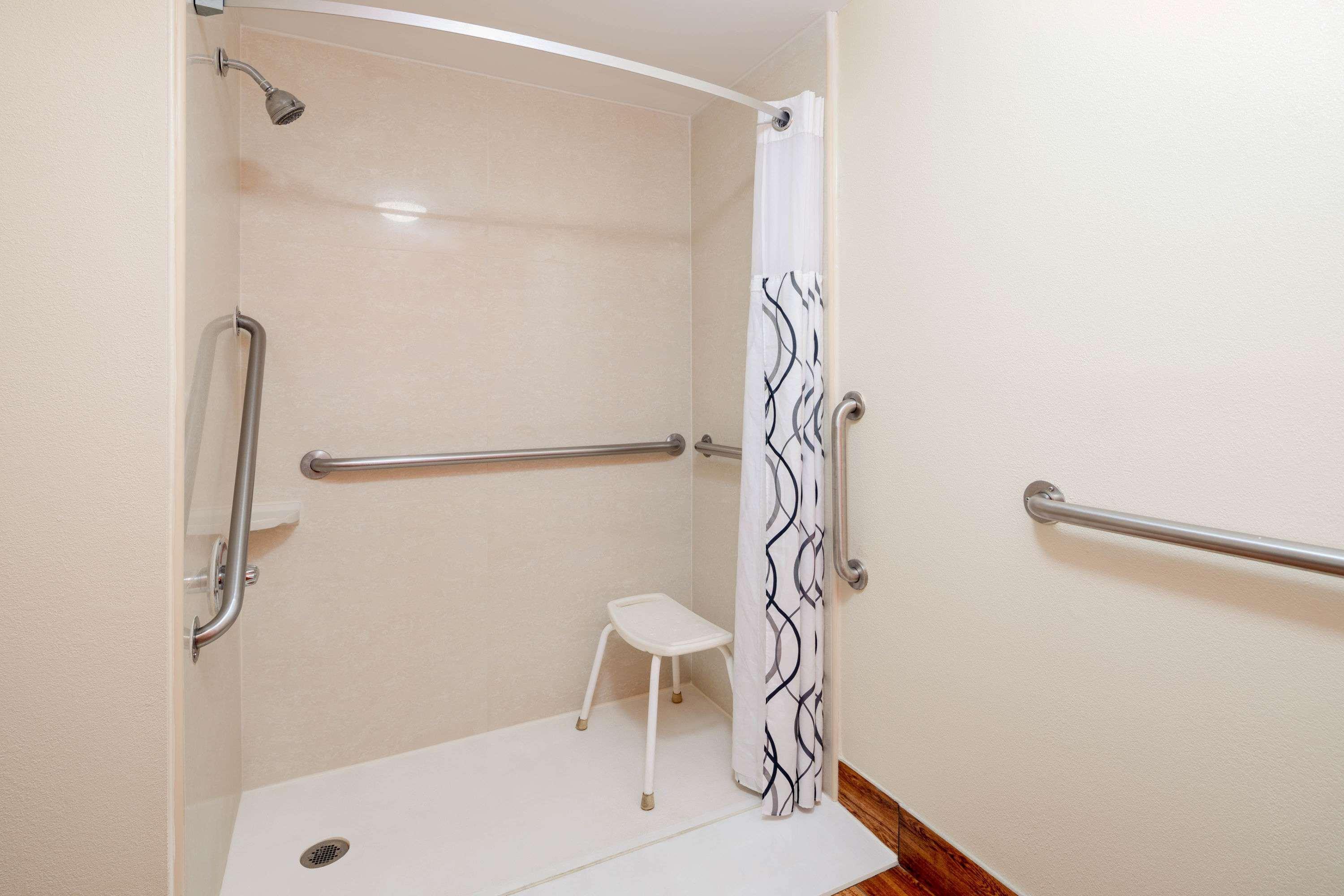 Howard Johnson By Wyndham Ga 2*