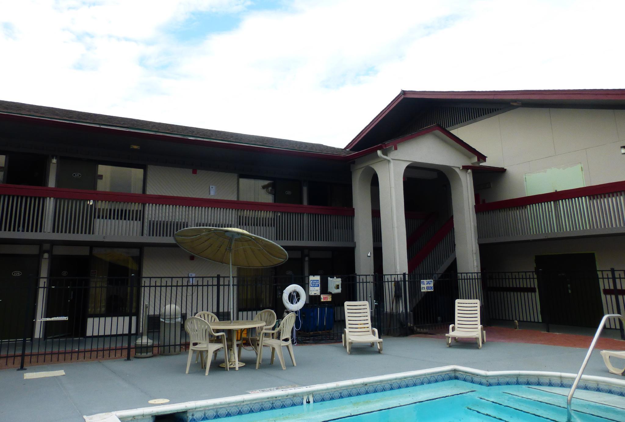 Motel Red Roof - Southside/midtown