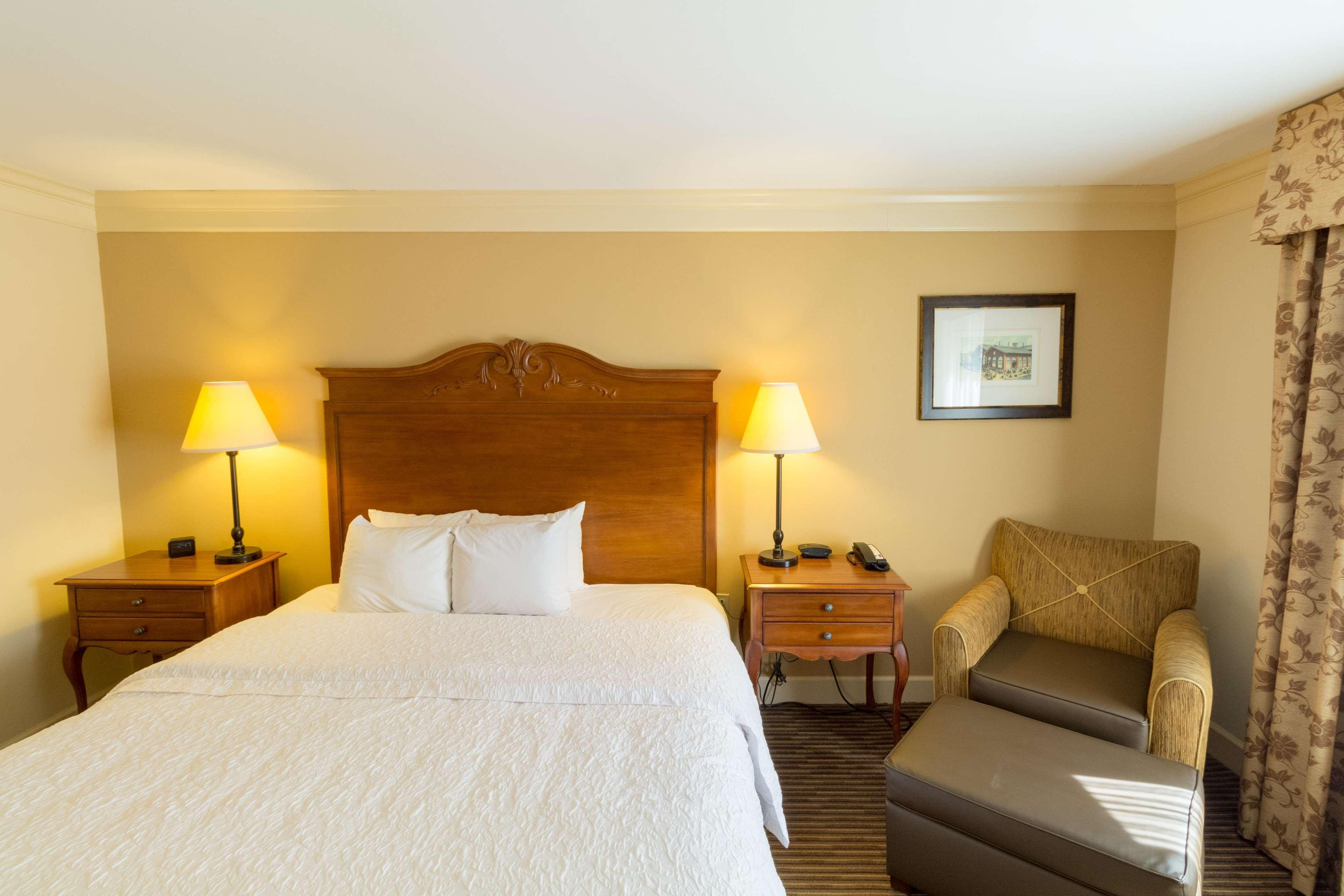 Hotel Hampton Historic District 3*