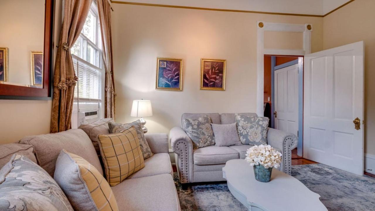 Bed & Breakfast Forsyth Park 2 Bedroom Beauty Savannah