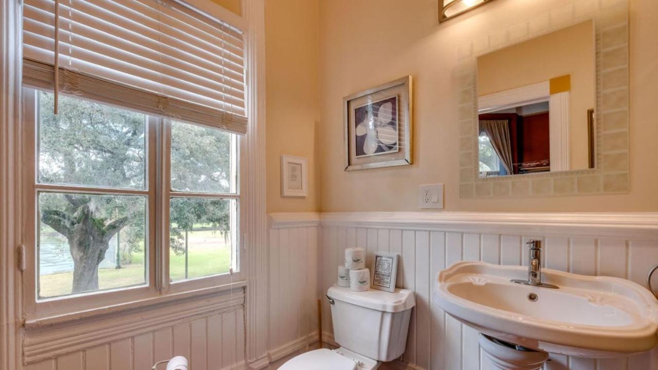 Bed & Breakfast Forsyth Park 2 Bedroom Beauty
