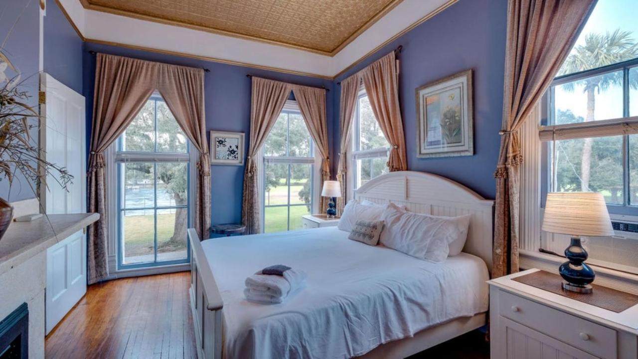 Forsyth Park 2 Bedroom Beauty Bed & Breakfast Savannah