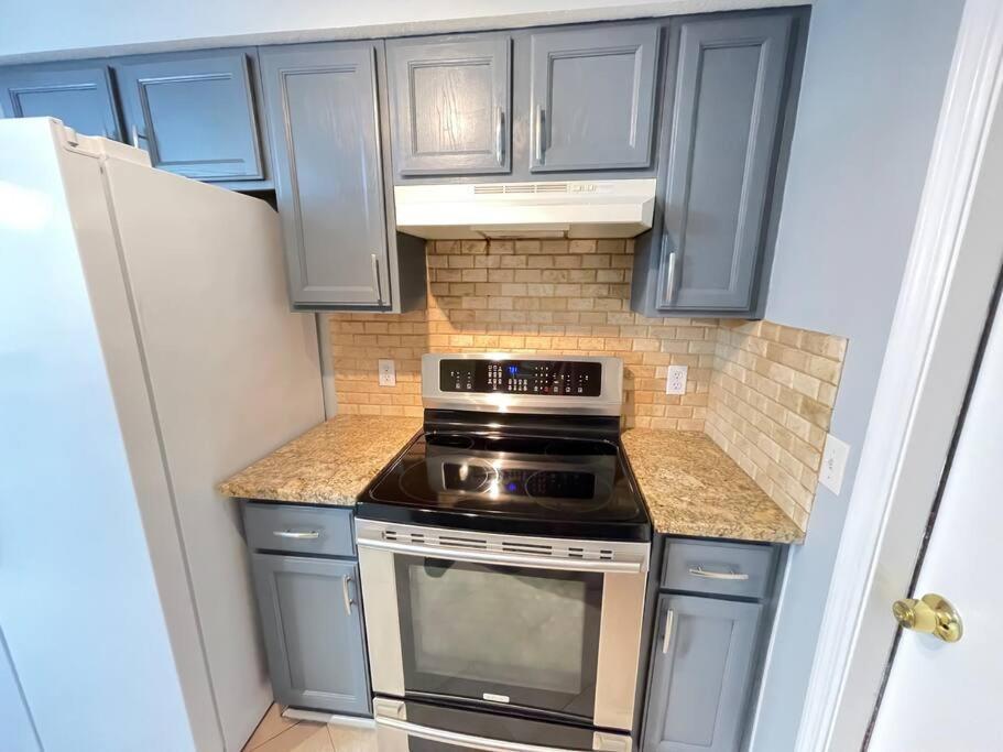 Pet-friendly, Minutes To Tybee+downtown *