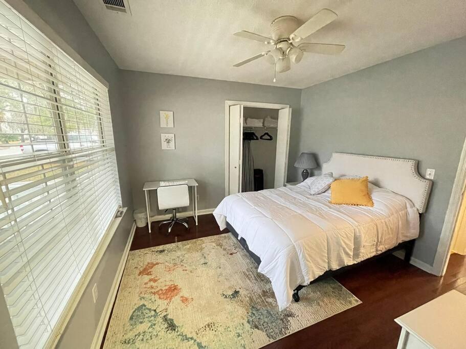 Pet-friendly, Minutes To Tybee+downtown Holiday home *