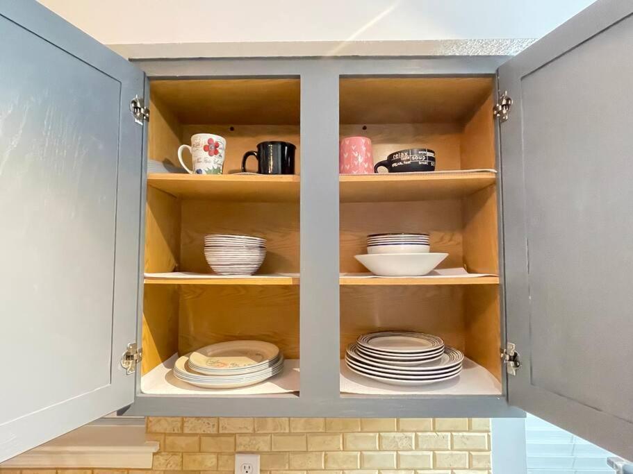 Pet-friendly, Minutes To Tybee+downtown Holiday home