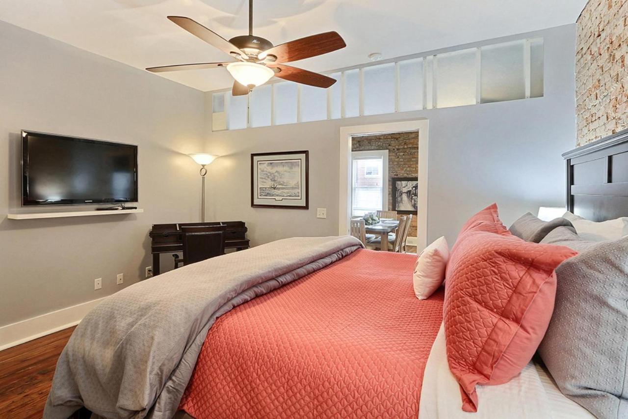 Ellis Square Loft * Savannah