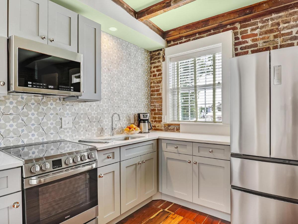 Gordon Tree Apartment