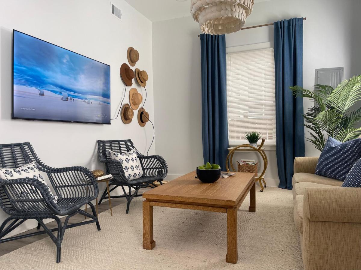 New! Stylish 1900s Renovated Duplex Building Near Forsyth & River St Apartment Savannah