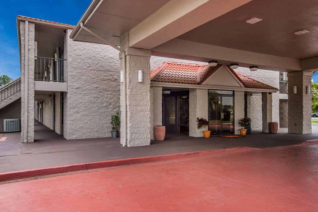 Hotel Econo *
