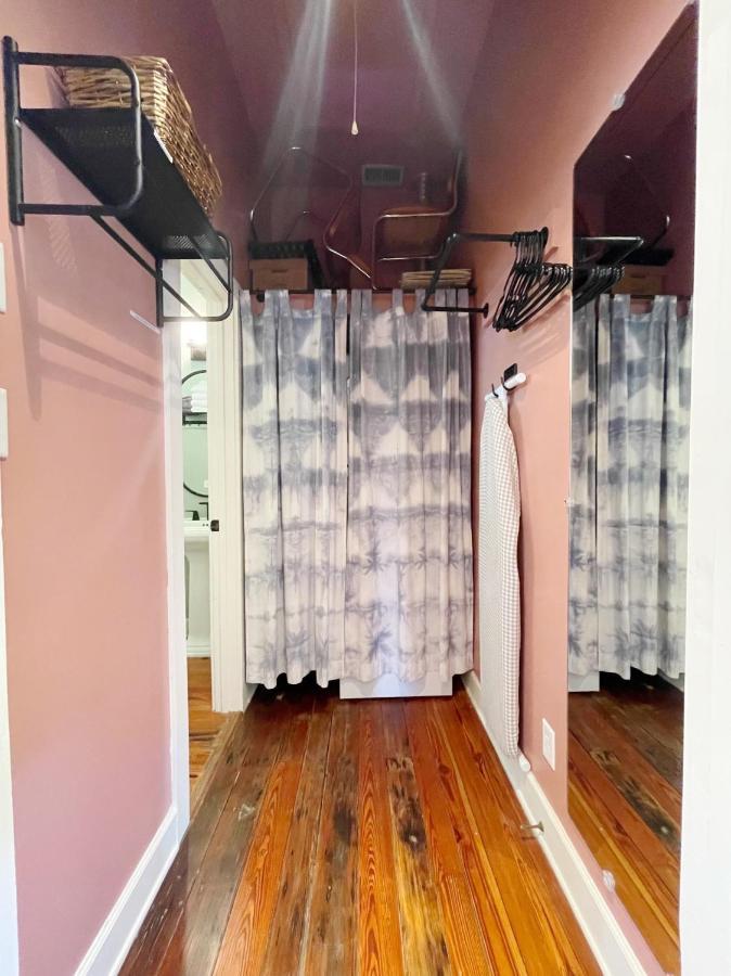 Holiday home Charming 1885 Parlor Loft Downtown *