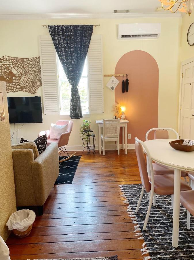 Holiday home Charming 1885 Parlor Loft Downtown *