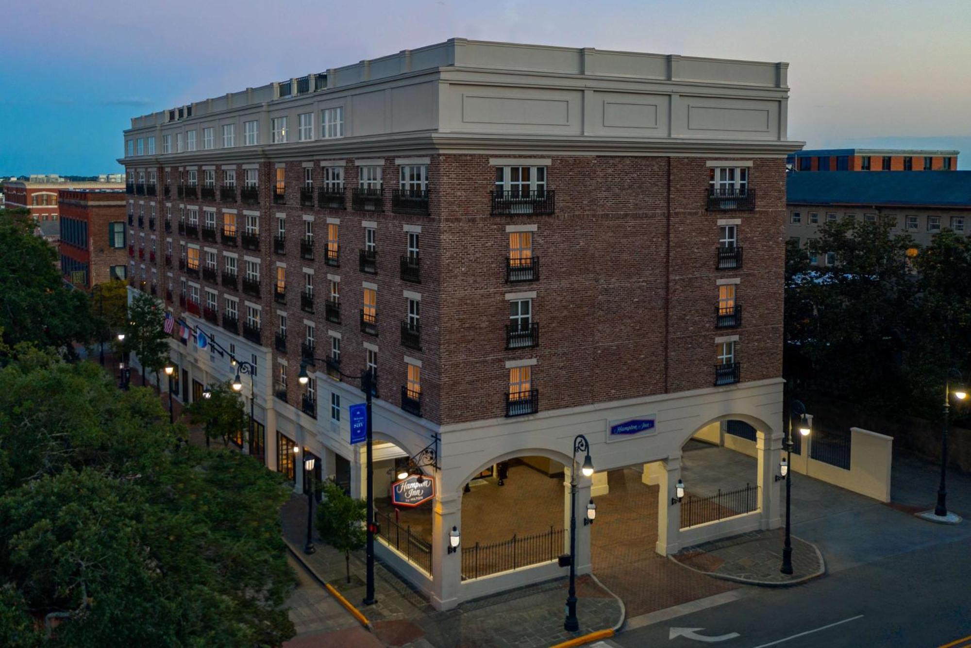 Hampton Historic District Hotel