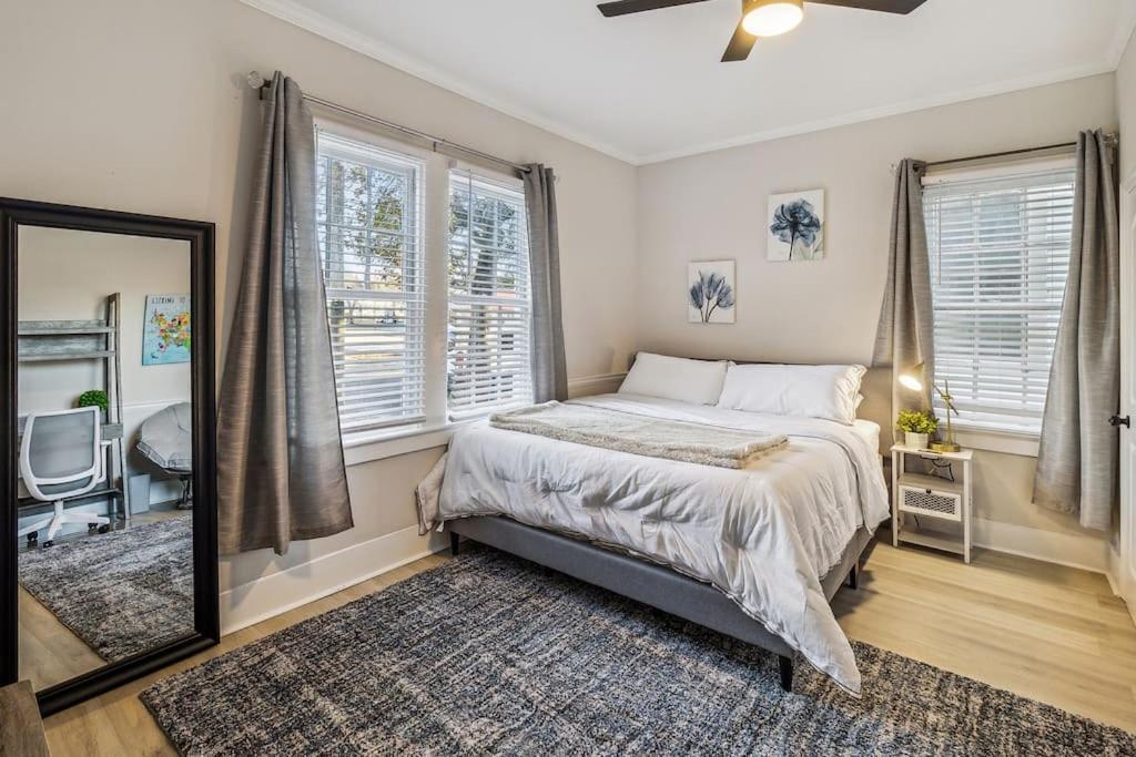 5 Min Drive To Downtown! Modern 3br In Savannah! * Savannah