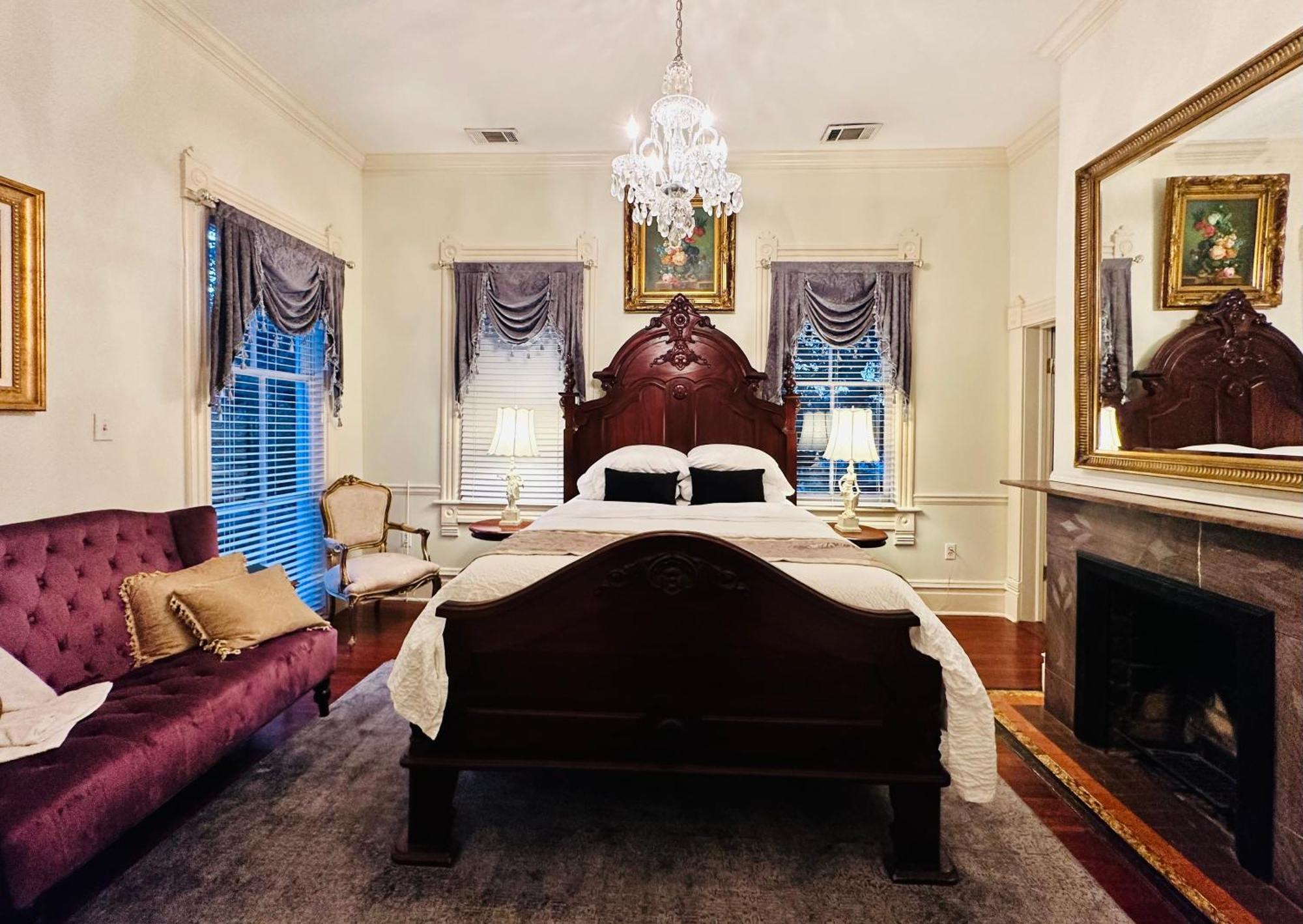 Amethyst Garden Bed & Breakfast Savannah