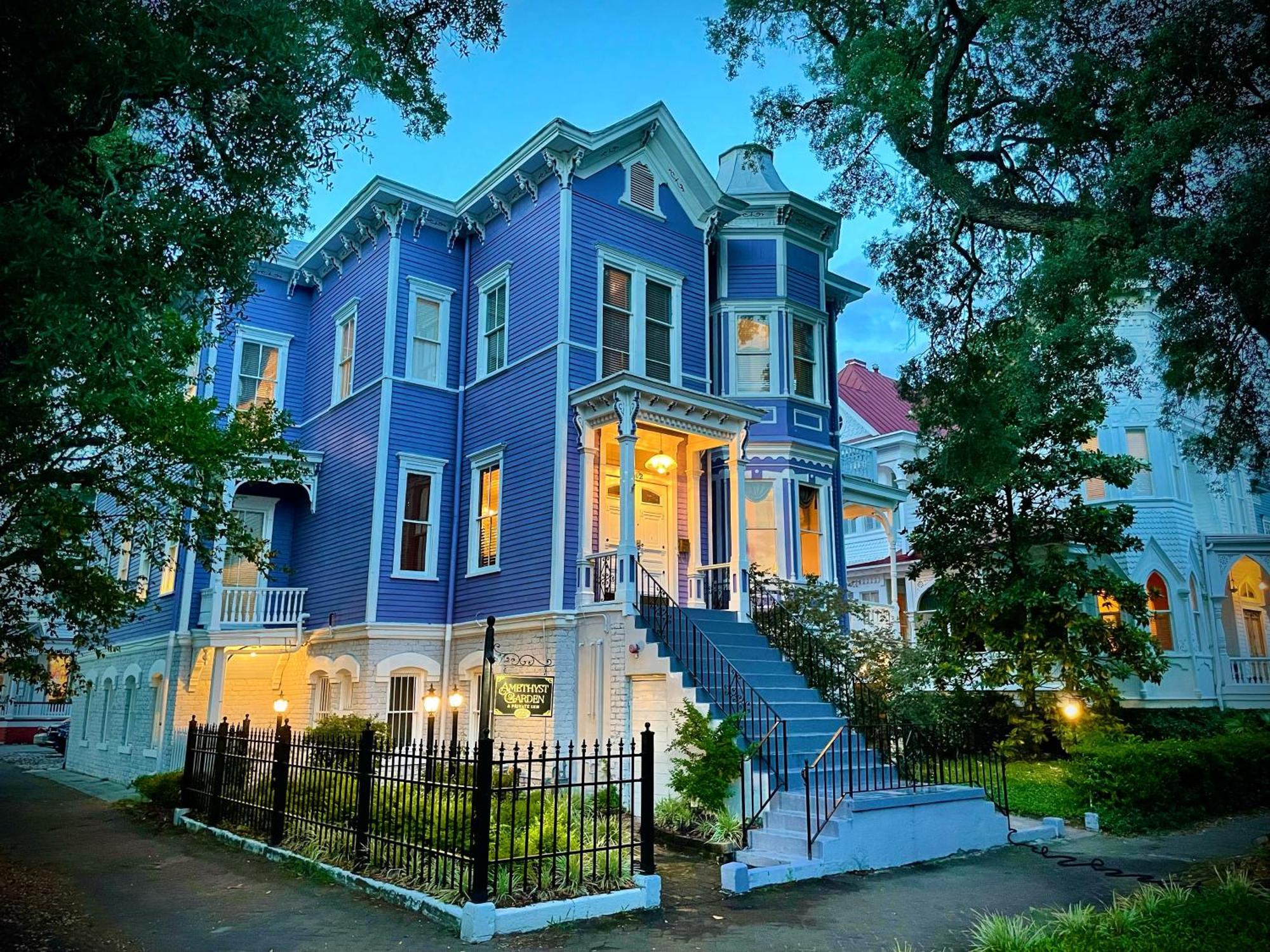 Bed & Breakfast Amethyst Garden 4*