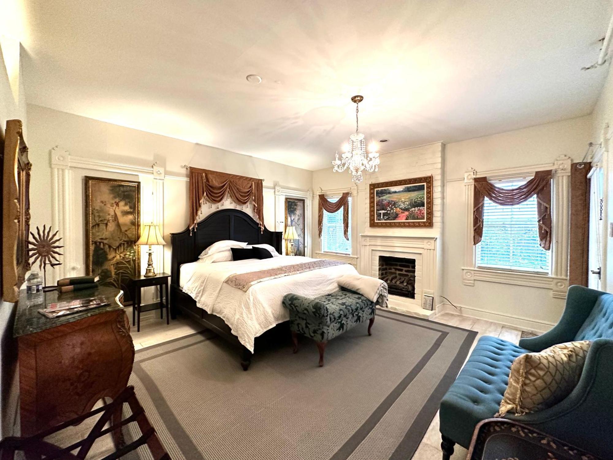 Bed & Breakfast Amethyst Garden Savannah