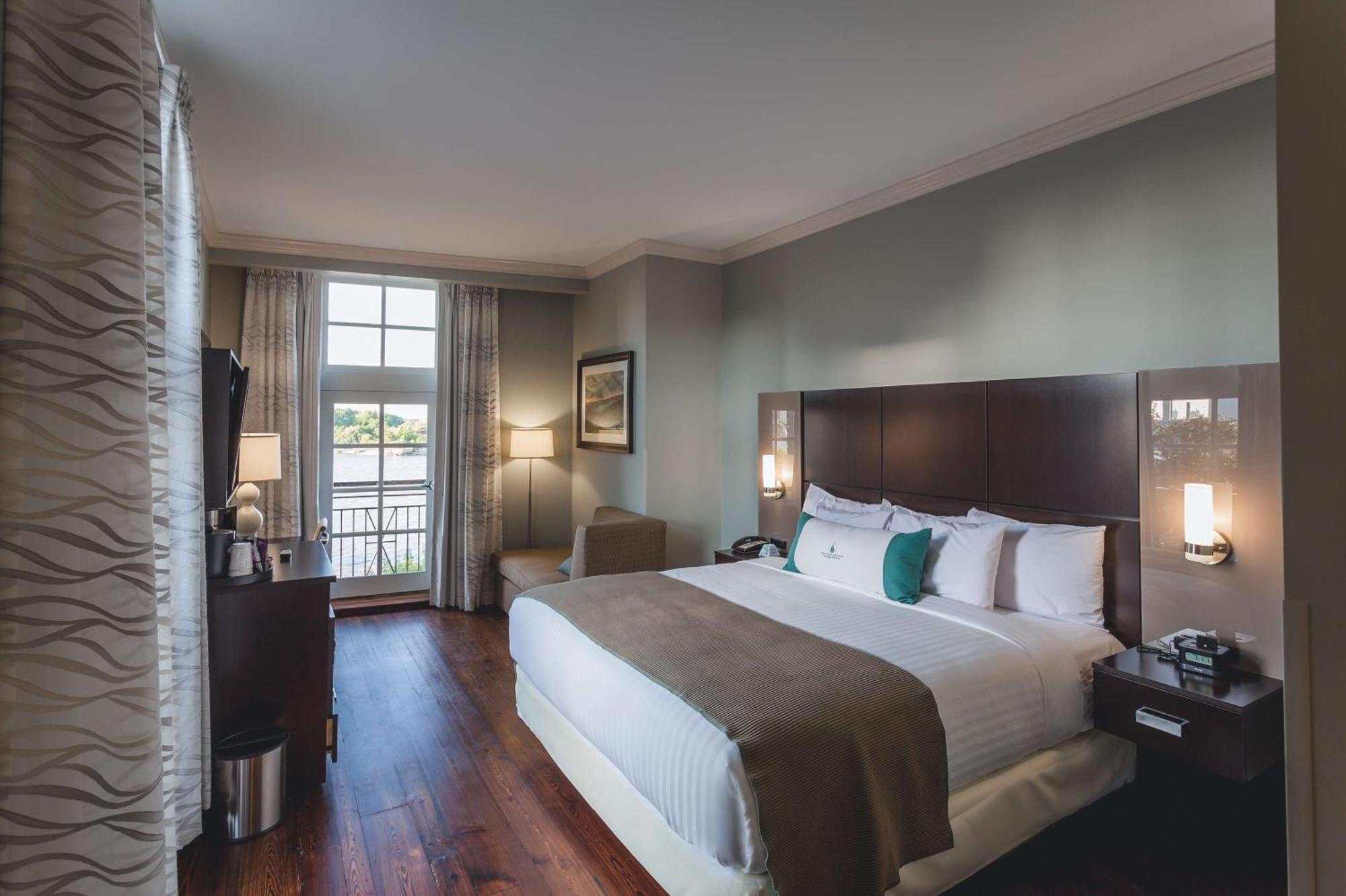 The Cotton Sail - Tapestry Collection By Hilton Hotel