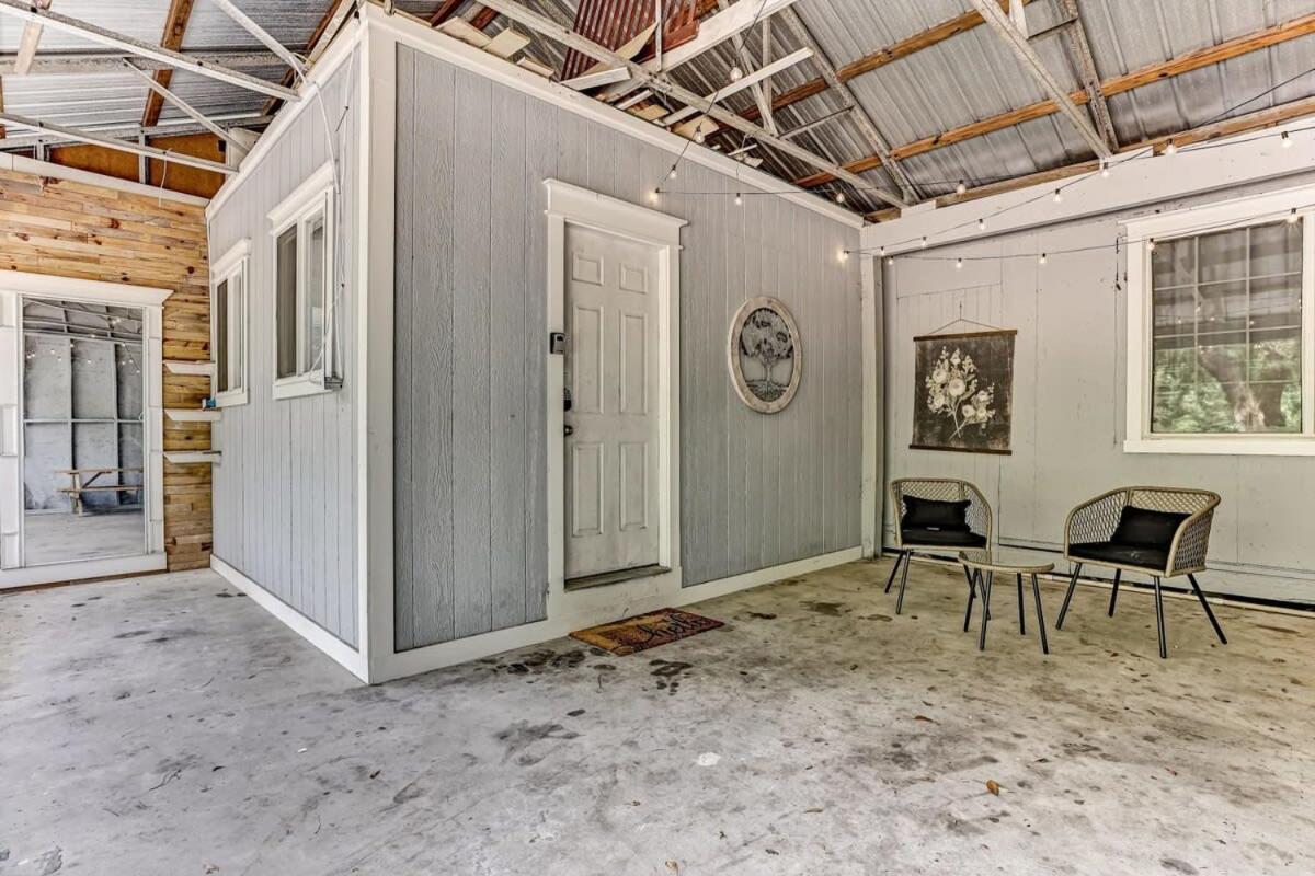 Sweet Sunny Retreat- House 2 *