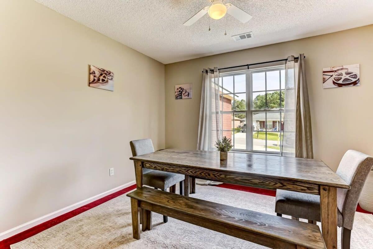 Ruby Red Reels Holiday home