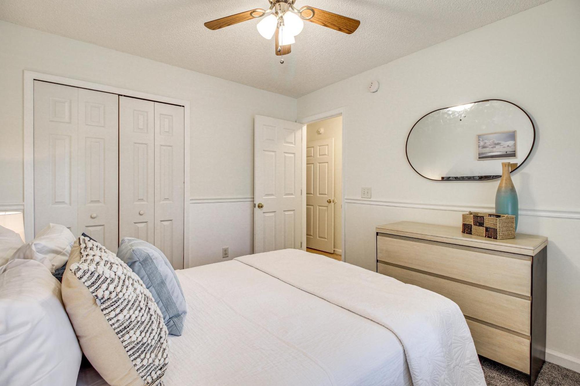Pet-friendly With Cozy Fireplace! Holiday home