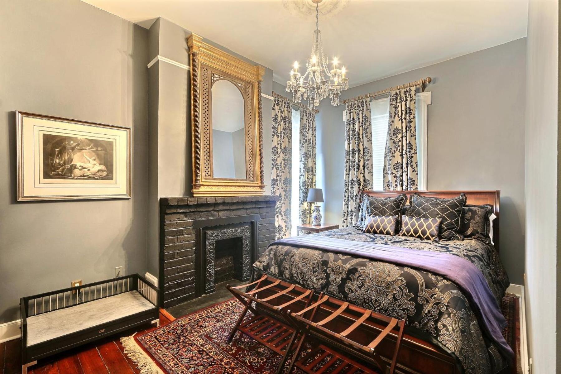 Apartment 121 W Jones Parlor *
