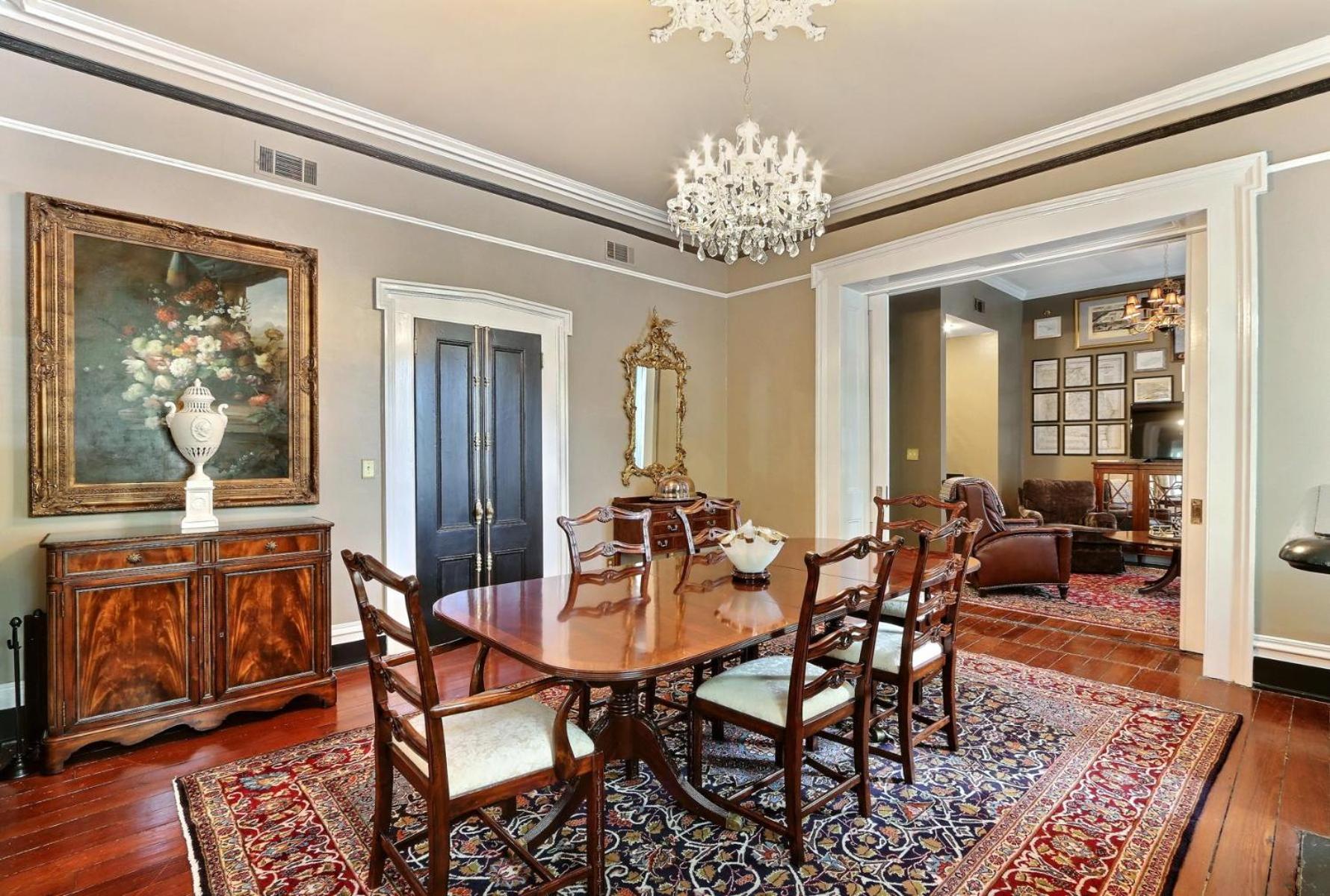 121 W Jones Parlor Apartment