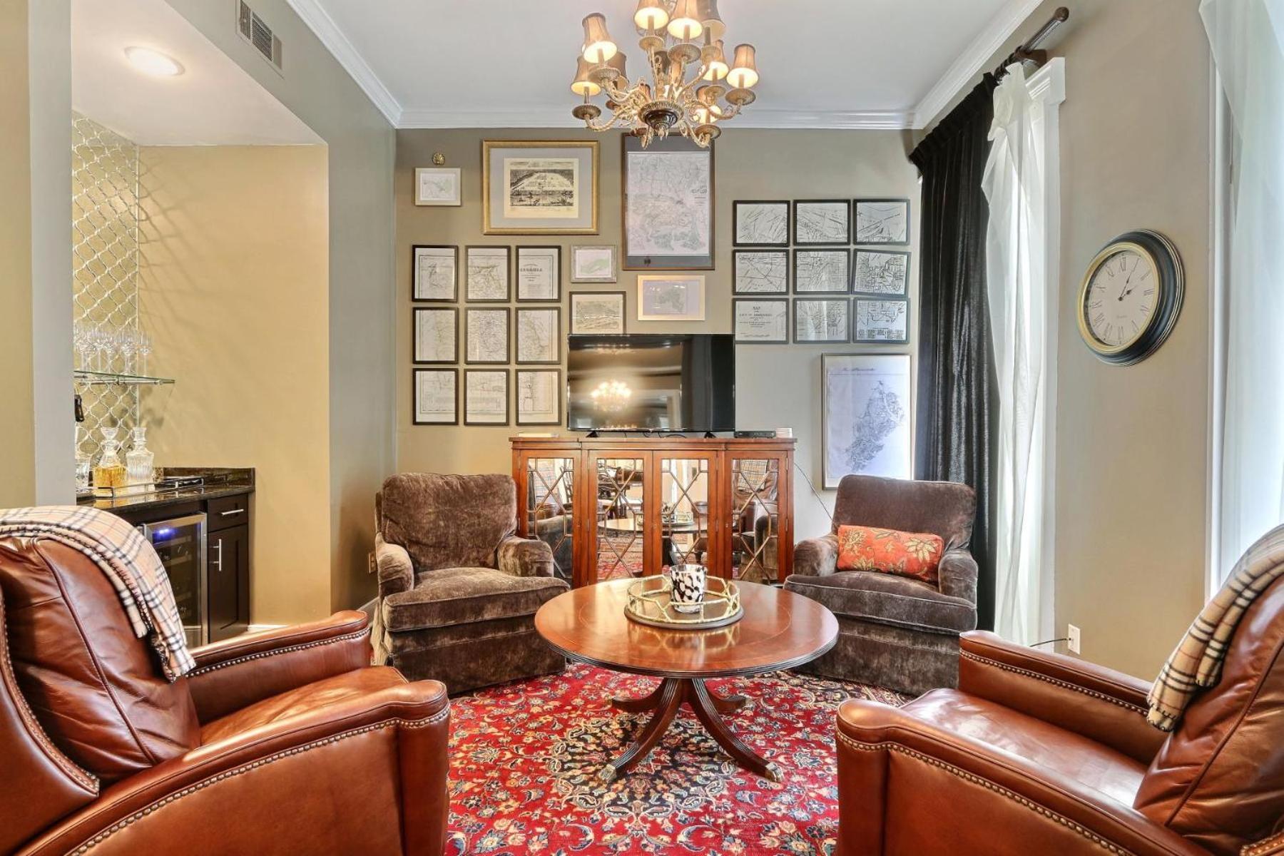 Apartment 121 W Jones Parlor *