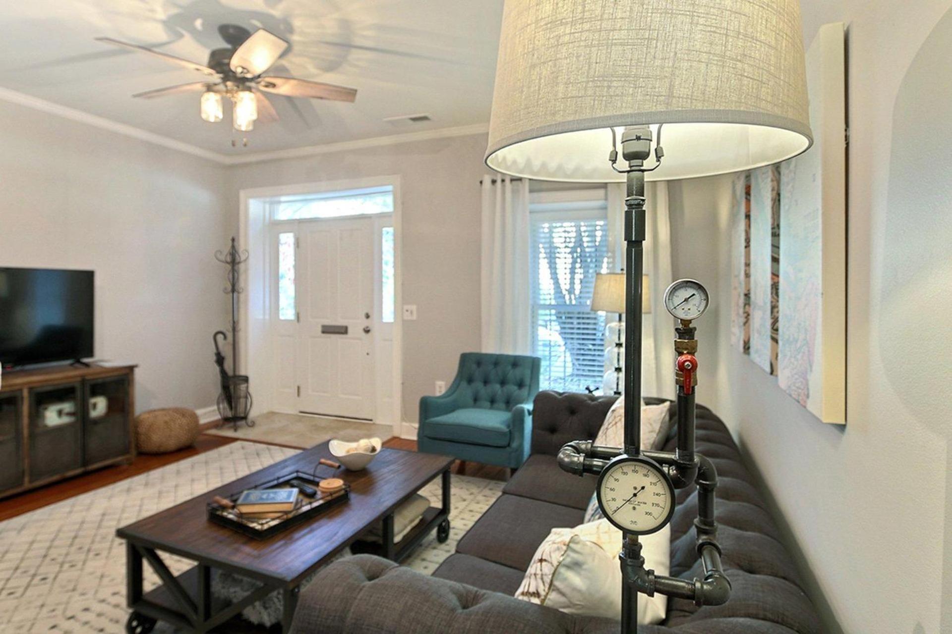Historic Townhouse On Tattnall Savannah