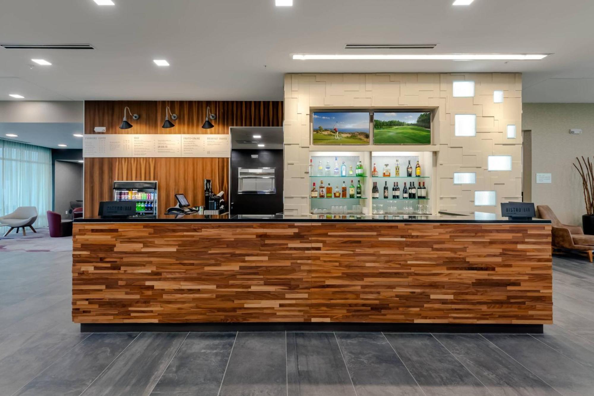 Courtyard By Marriott Savannah Airport