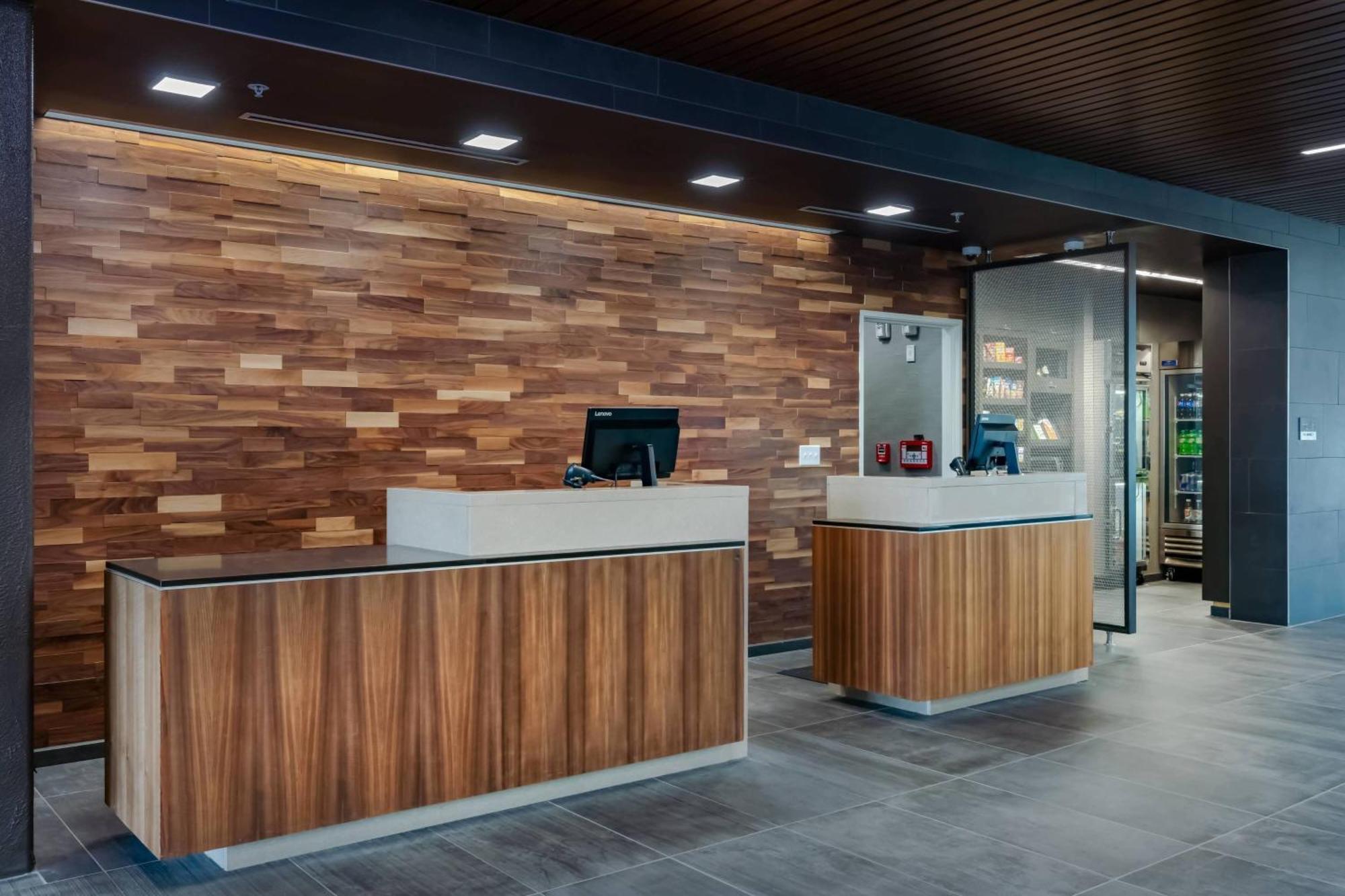 Courtyard By Marriott Savannah Airport Hotel Pooler