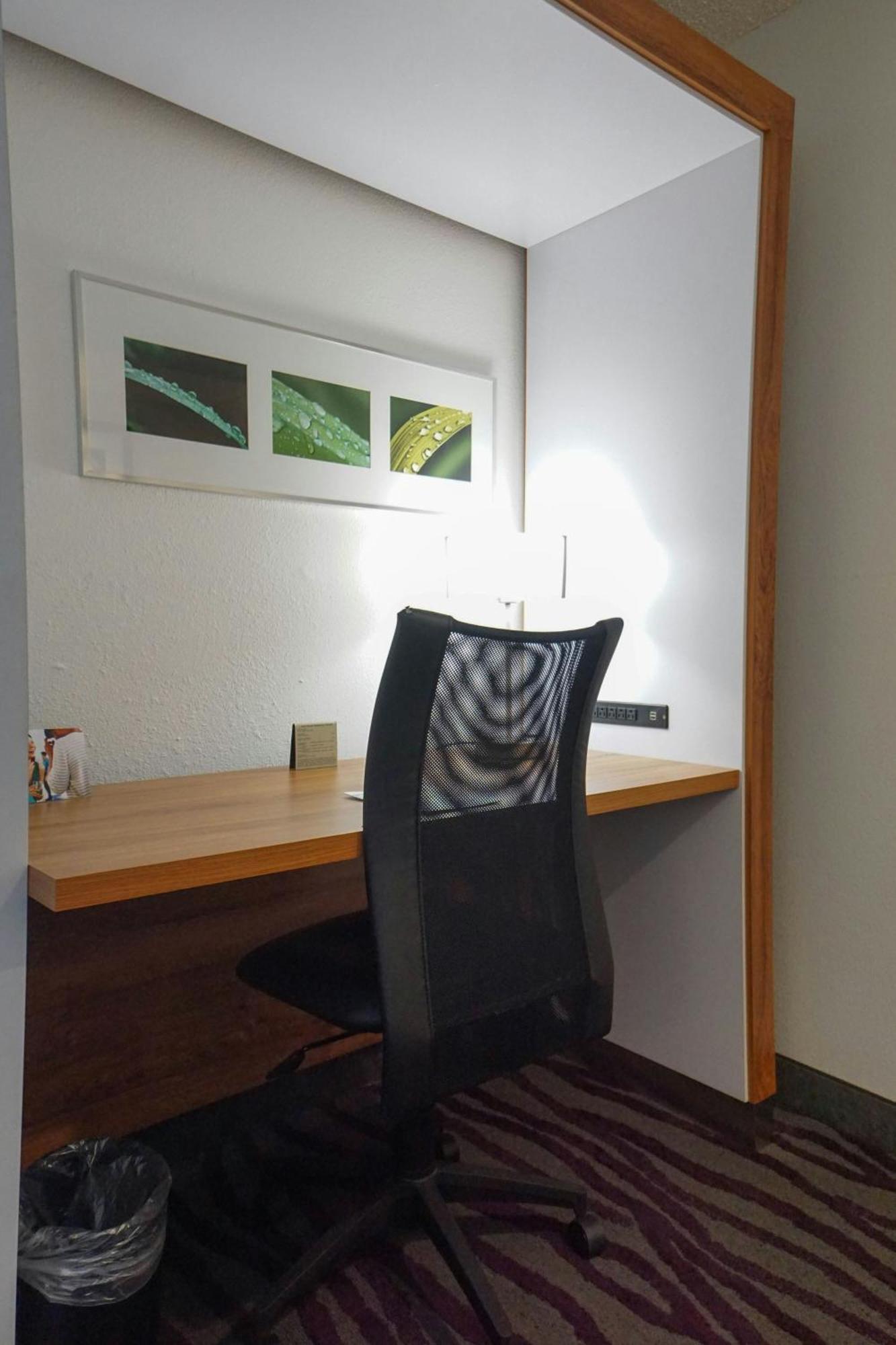 Springhill By Marriott Midtown Hotel