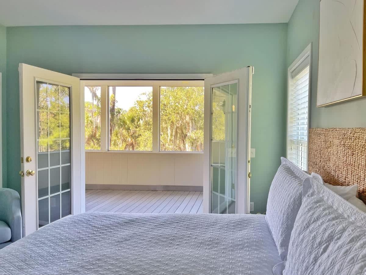 Large W Midway To & Tybee Island! Dog Friendly Venue *