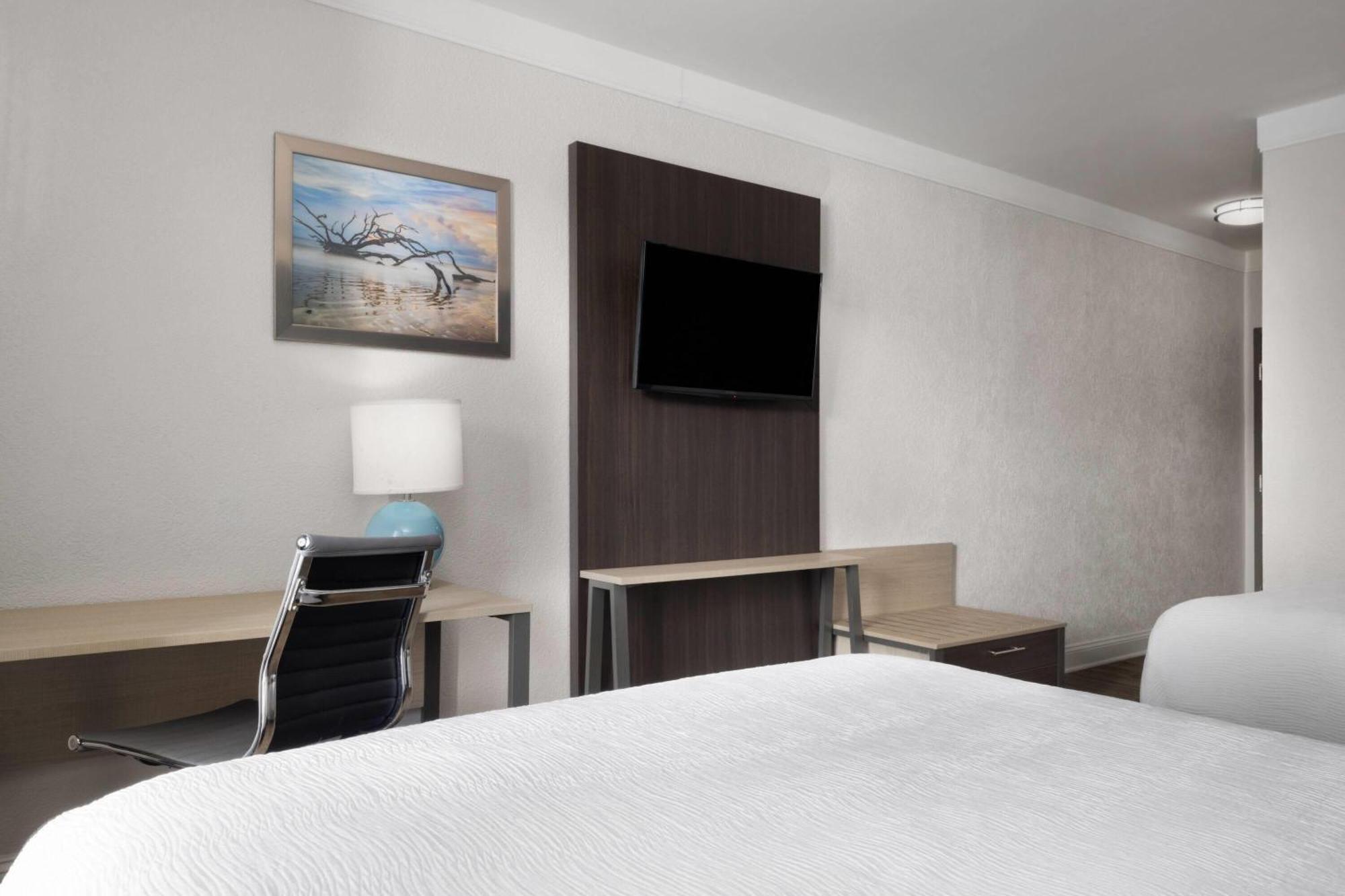 Wingate By Wyndham Gateway 2*