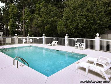 Microtel & By Wyndham Savannah/pooler 3*