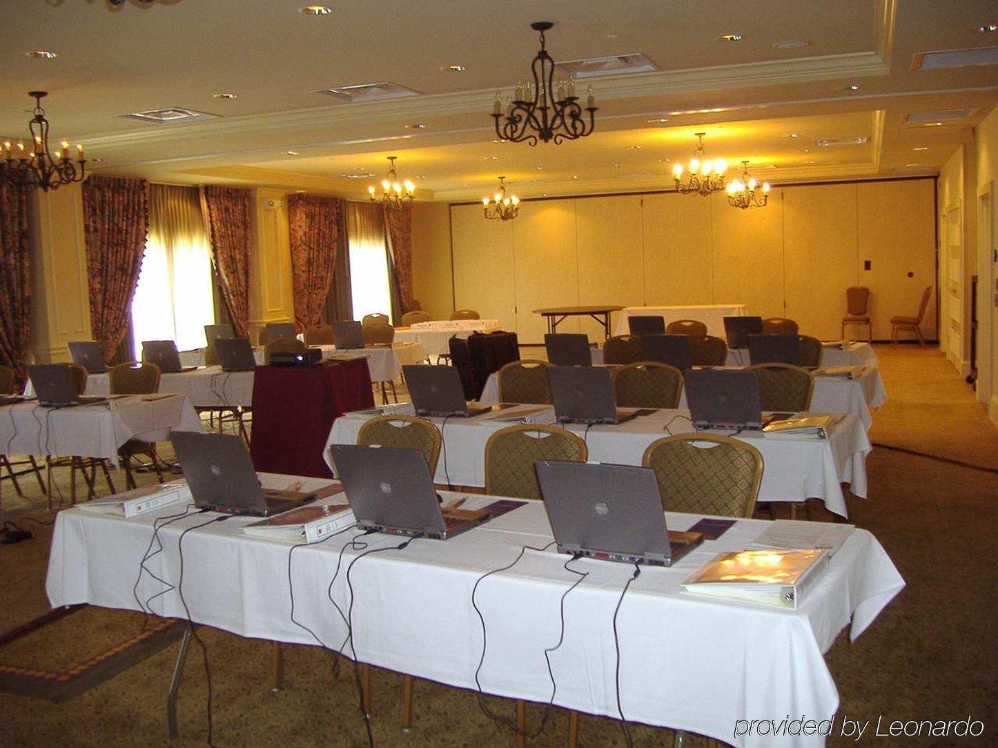 Hampton Historic District Hotel 3*