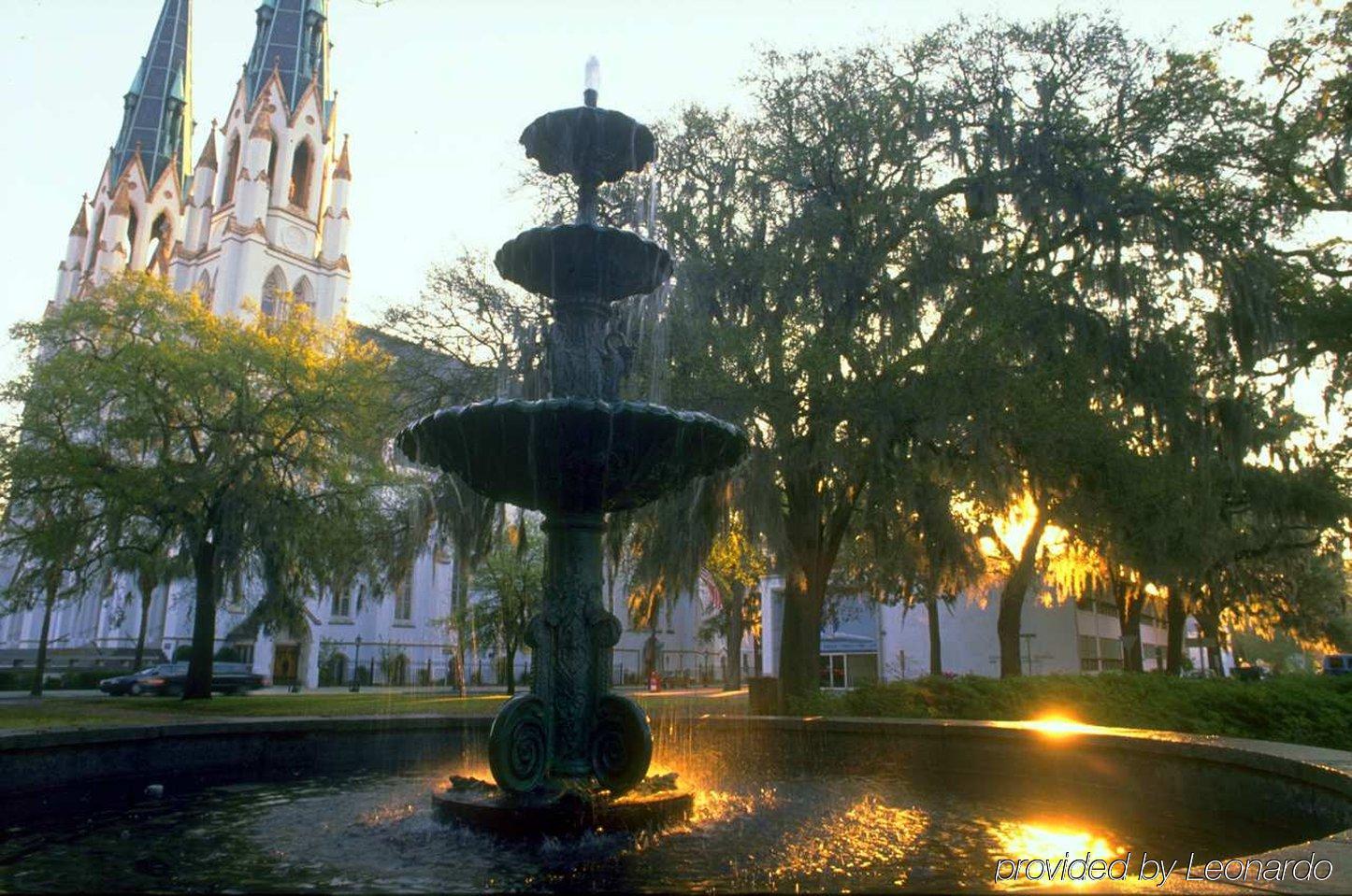 Hilton Garden Midtown 3*