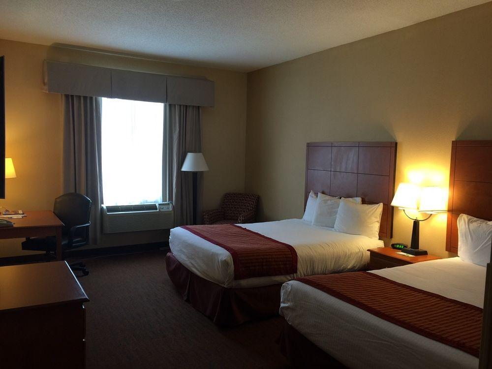 Baymont By Wyndham Savannah/garden Hotel Savannah