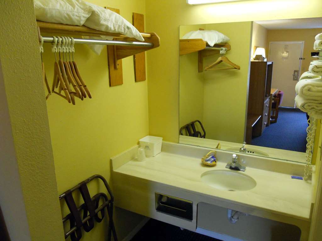 Americas - Savannah I-95 Hotel 2*