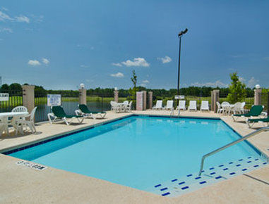 Wingate By Wyndham Pooler Hotel