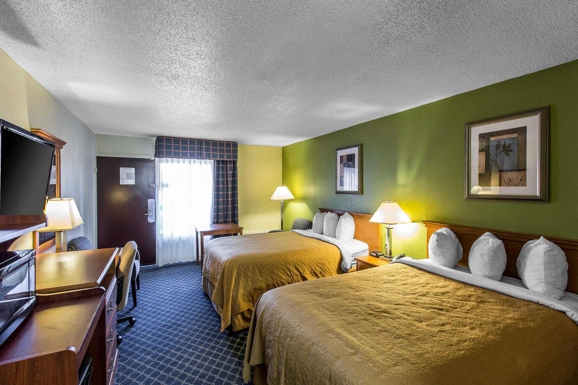 Quality Midtown 2*